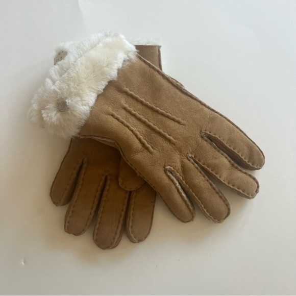 Ugg Sheepskin Suede Shearling Gloves Chestnut Medium - Picture 1 of 5